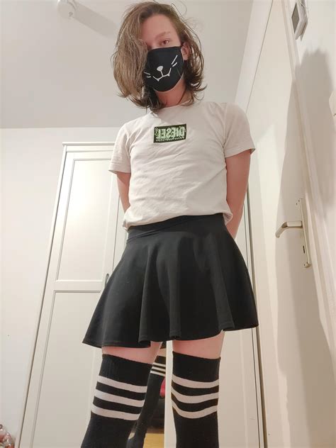 pp reveal : r/FemBoys